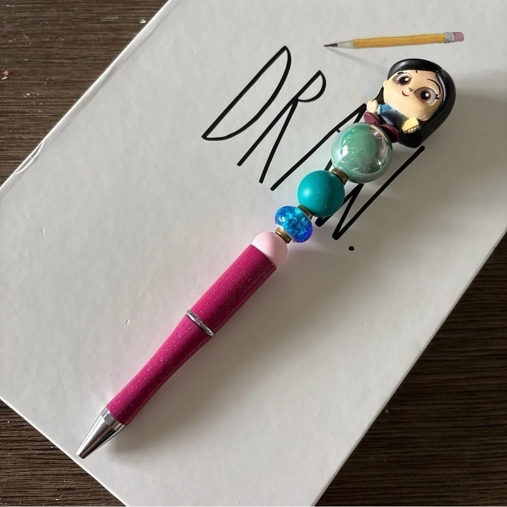 Disney Doorables: Mulan: Mulan handmade beaded pen